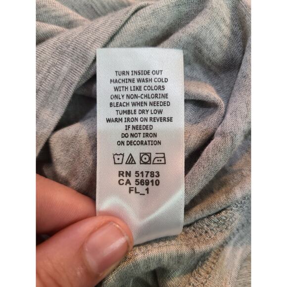 Maurices small womens graphic tee new with tags - Picture 6 of 8